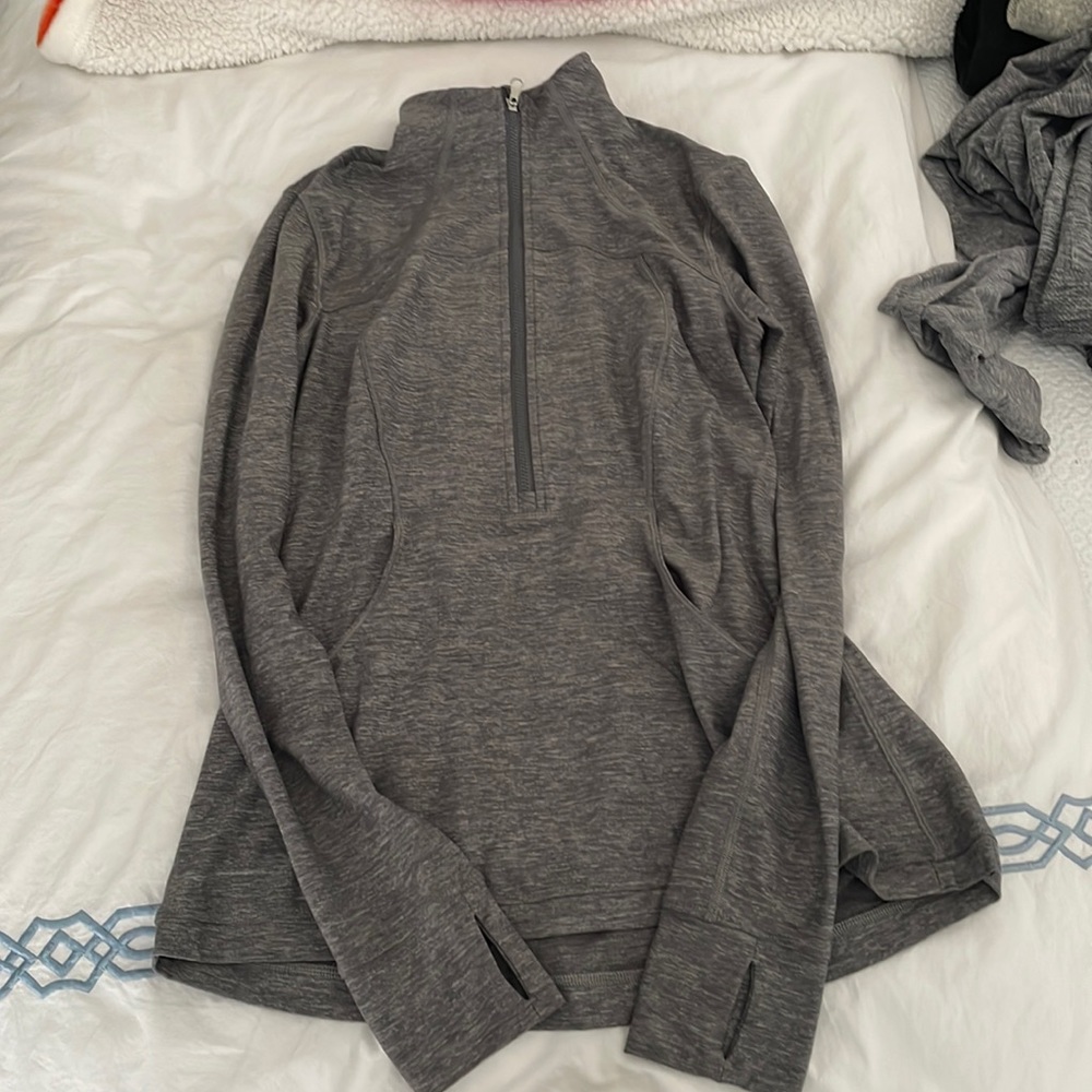 Lululemon gray pullover